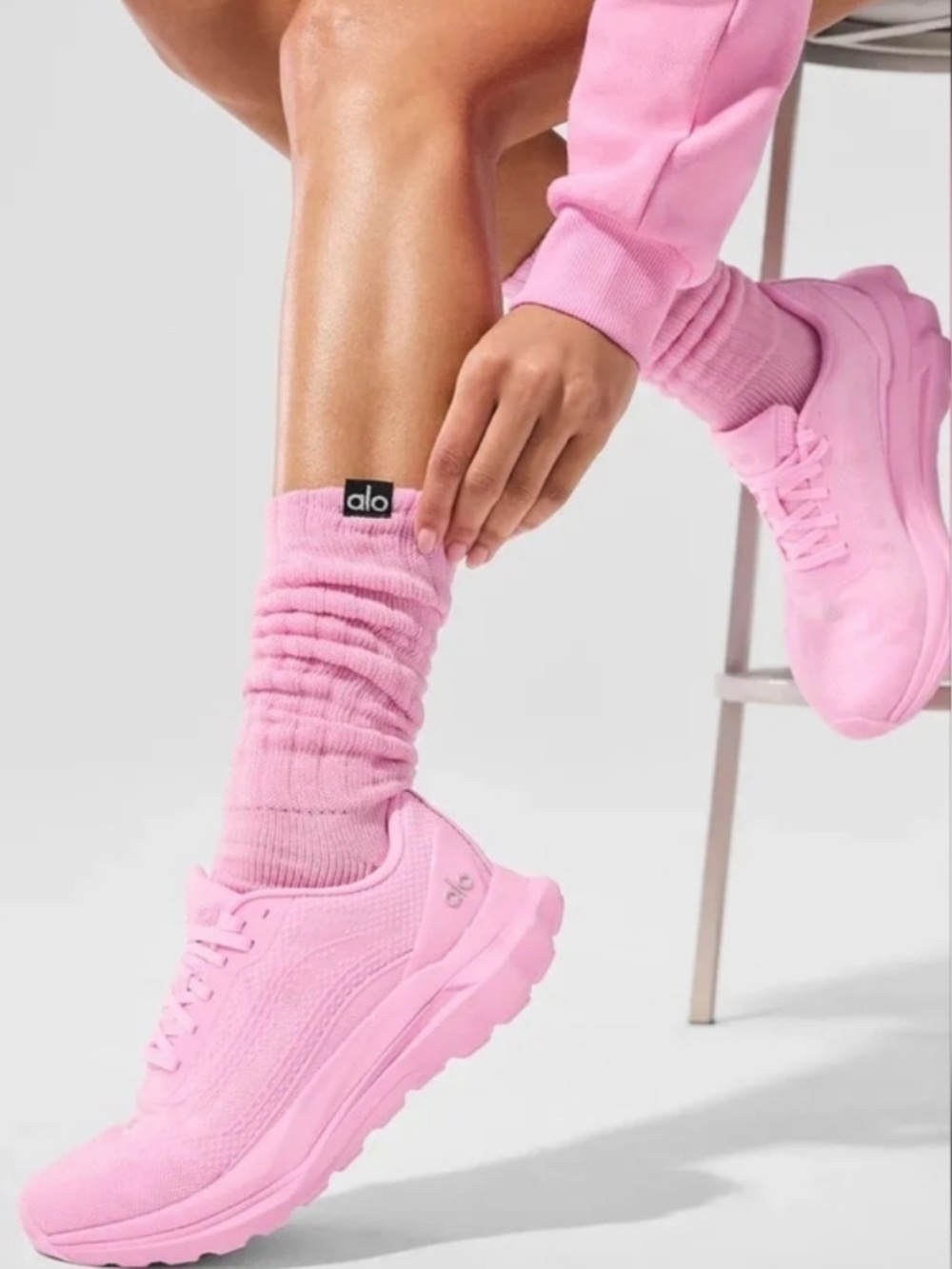 ALO Yoga Scrunch Socks Sweet Pink SZ M